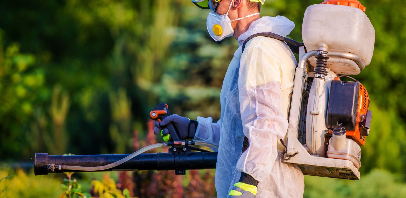 Garden Pest Control Service YCT86WY 2000x975
